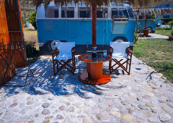 Cornelia Hippie Magic Bus