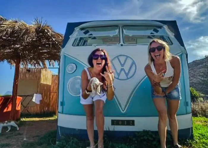 Cornelia Hippie Magic Bus