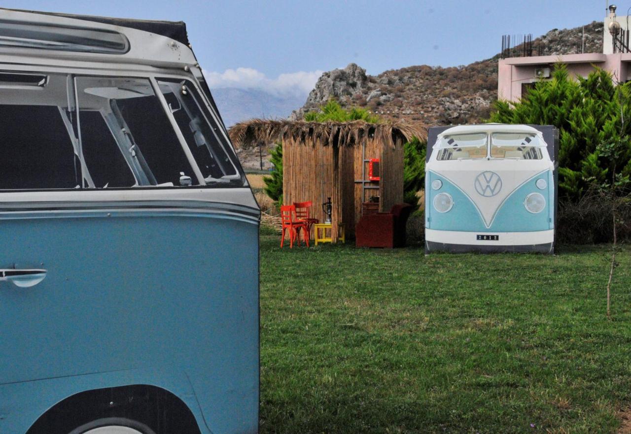 Cornelia Hippie Magic Bus
